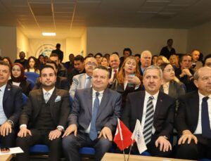 İstanbul Arel Üniversitesi’nde Tüketici Hakları Zirvesi