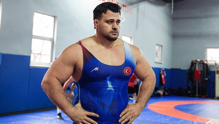 “Yaşayan efsane” Rıza Kayaalp rekorun tek başına sahibi oldu