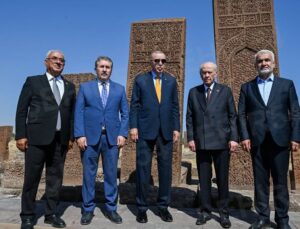 Destici’den asgari ücrete zam çağrısı