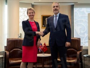 Dışişleri Bakanı Hakan Fidan, İngiltere Dışişleri Bakanı Cooper ile görüştü