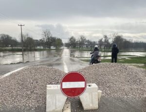 Edirne’de su seviyesi yükselen Tunca ve Meriç’te ‘sarı alarm’ uyarısı devam ediyor